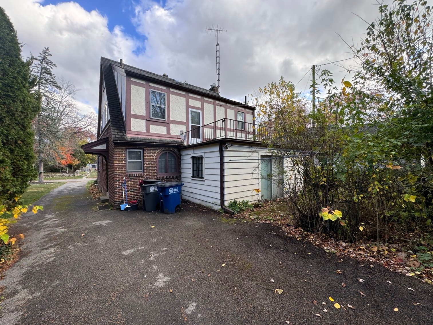 Image for MINIMUM BID AUCTION $149,000! 2515 Densmore Dr