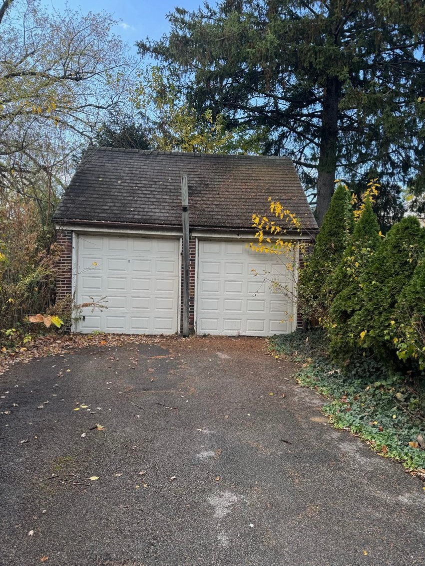 Image for MINIMUM BID AUCTION $149,000! 2515 Densmore Dr