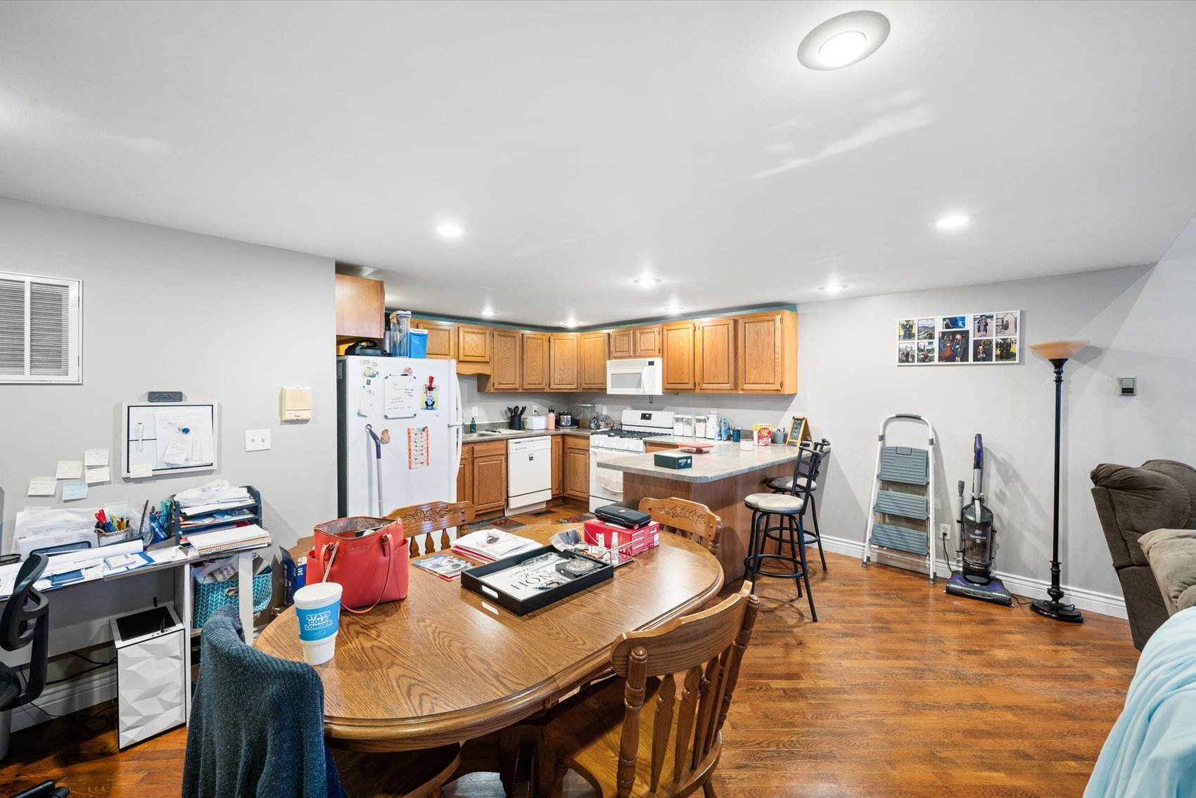 Image for MINIMUM BID AUCTION $170,000! 111 East St.