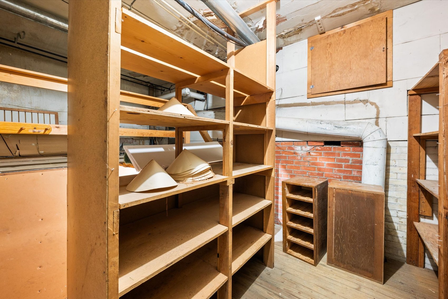 Image for MINIMUM BID AUCTION $170,000! 111 East St.