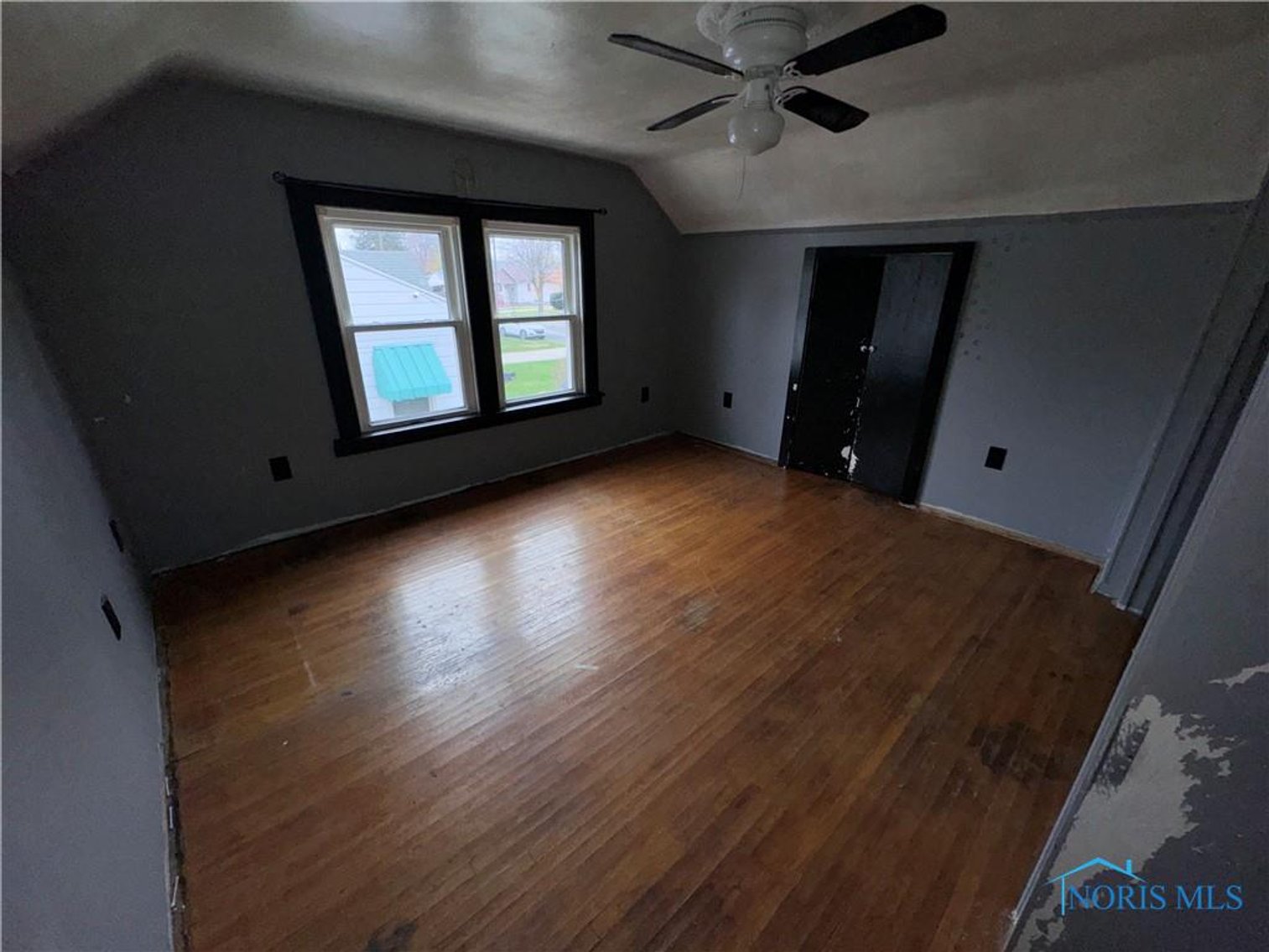 Image for MINIMUM BID AUCTION $70,000! 2227 Rood St