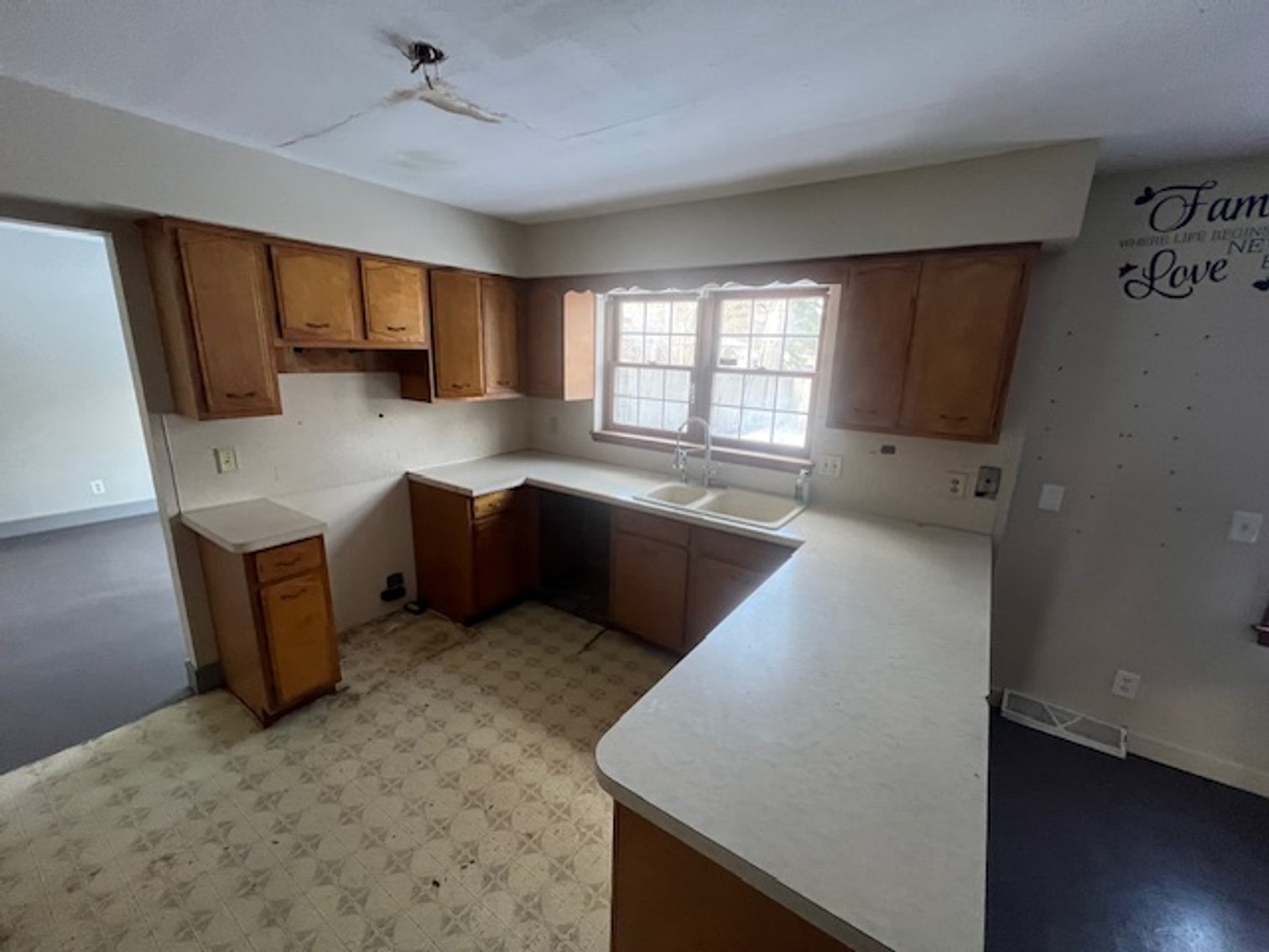 Image for MINIMUM BID AUCTION $100,000!  4804 Eastwick Dr.