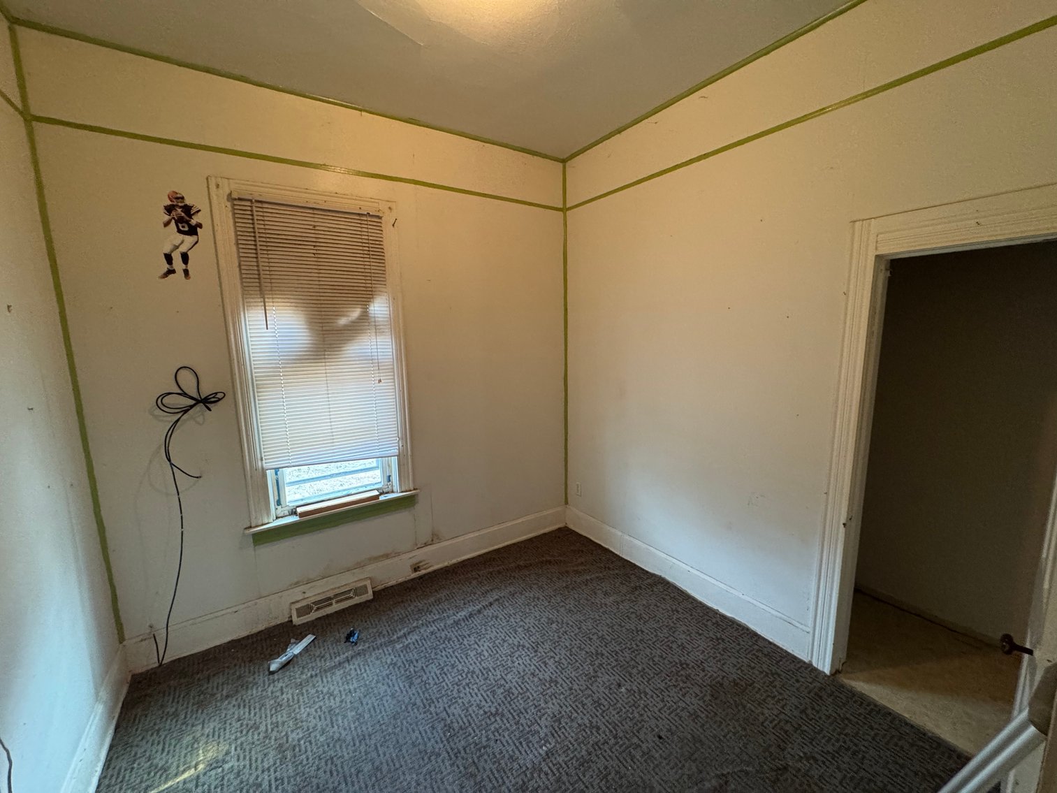 Image for MINIMUM BID AUCTION $19,000! 914 Moore St