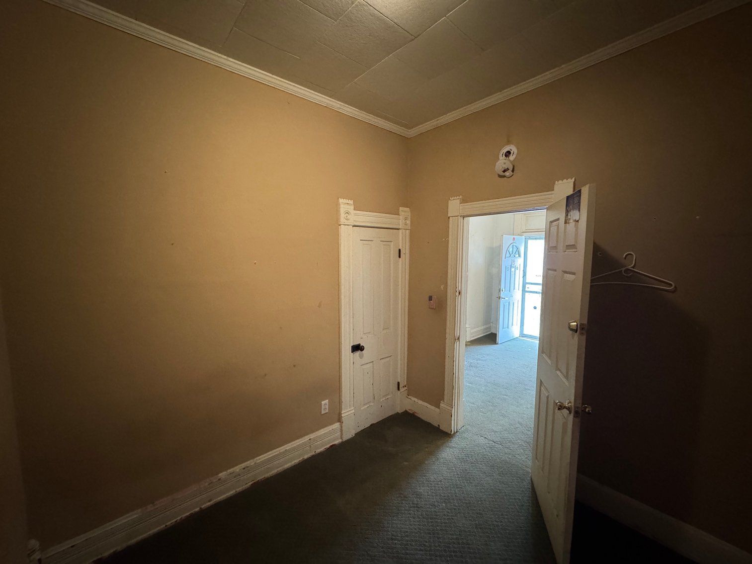 Image for MINIMUM BID AUCTION $19,000! 914 Moore St