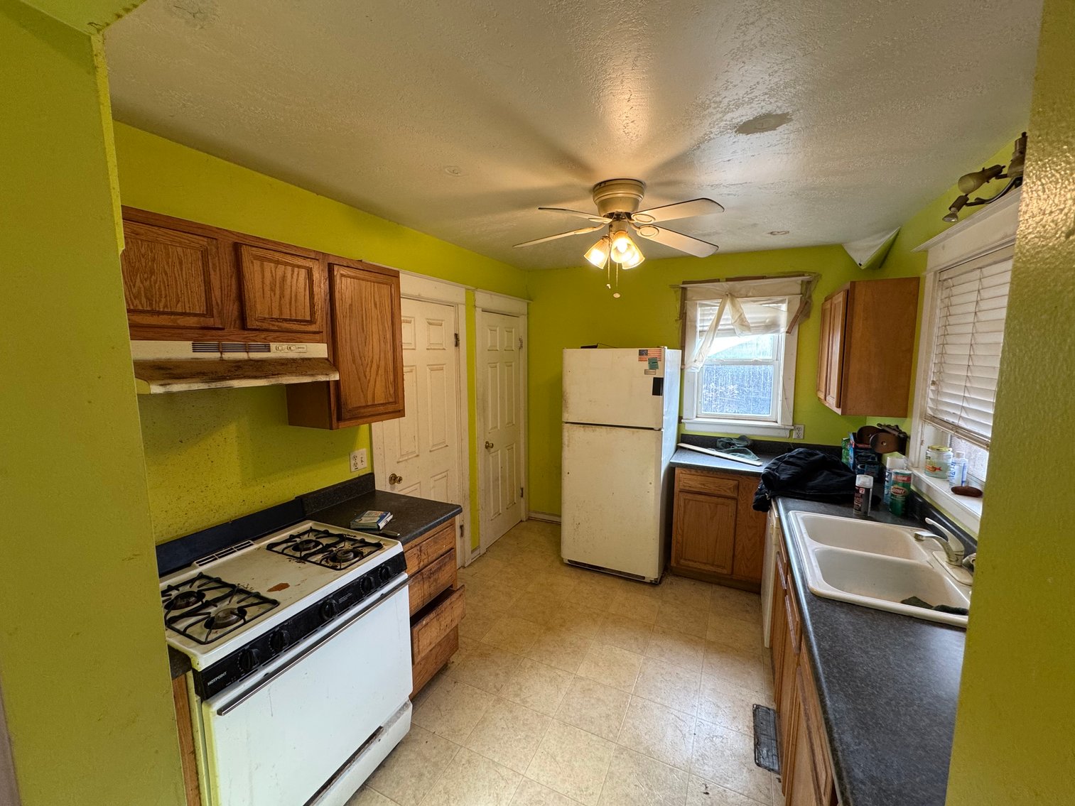 Image for MINIMUM BID AUCTION $19,000! 914 Moore St