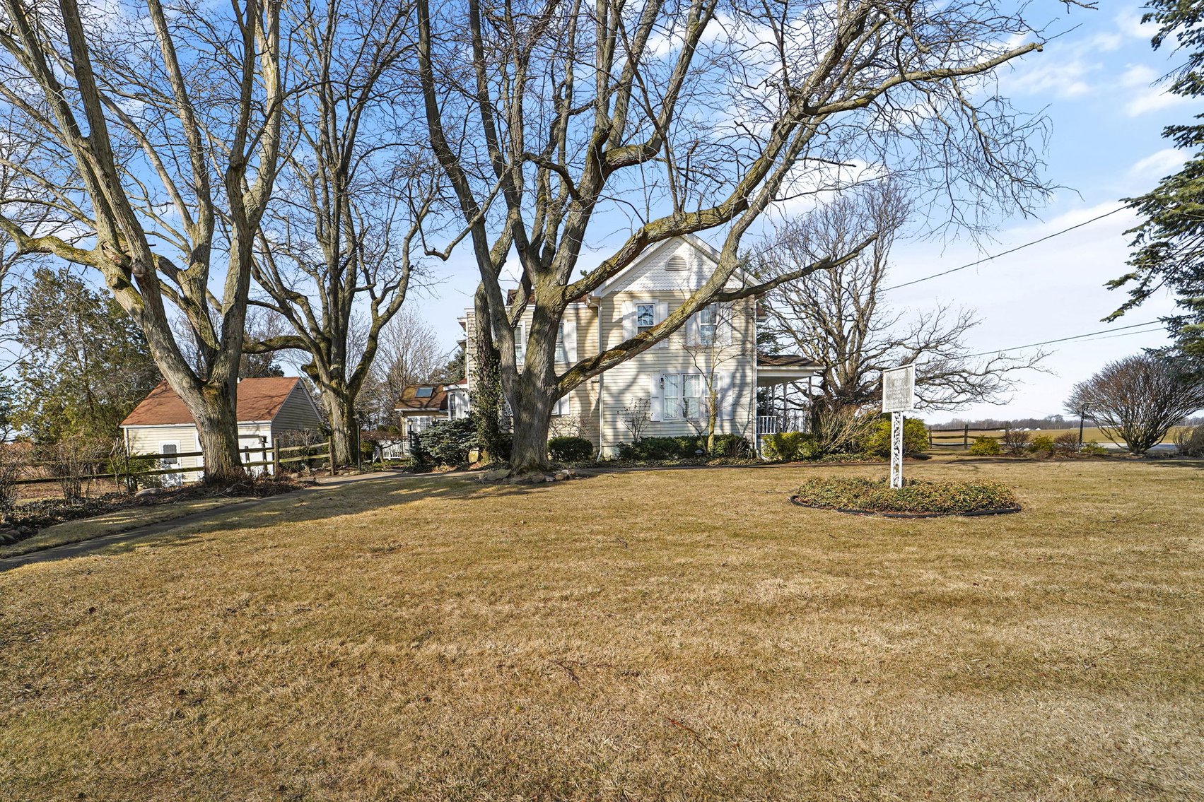 Image for MINIMUM BID AUCTION $900,000! 3133 Edgewood Rd