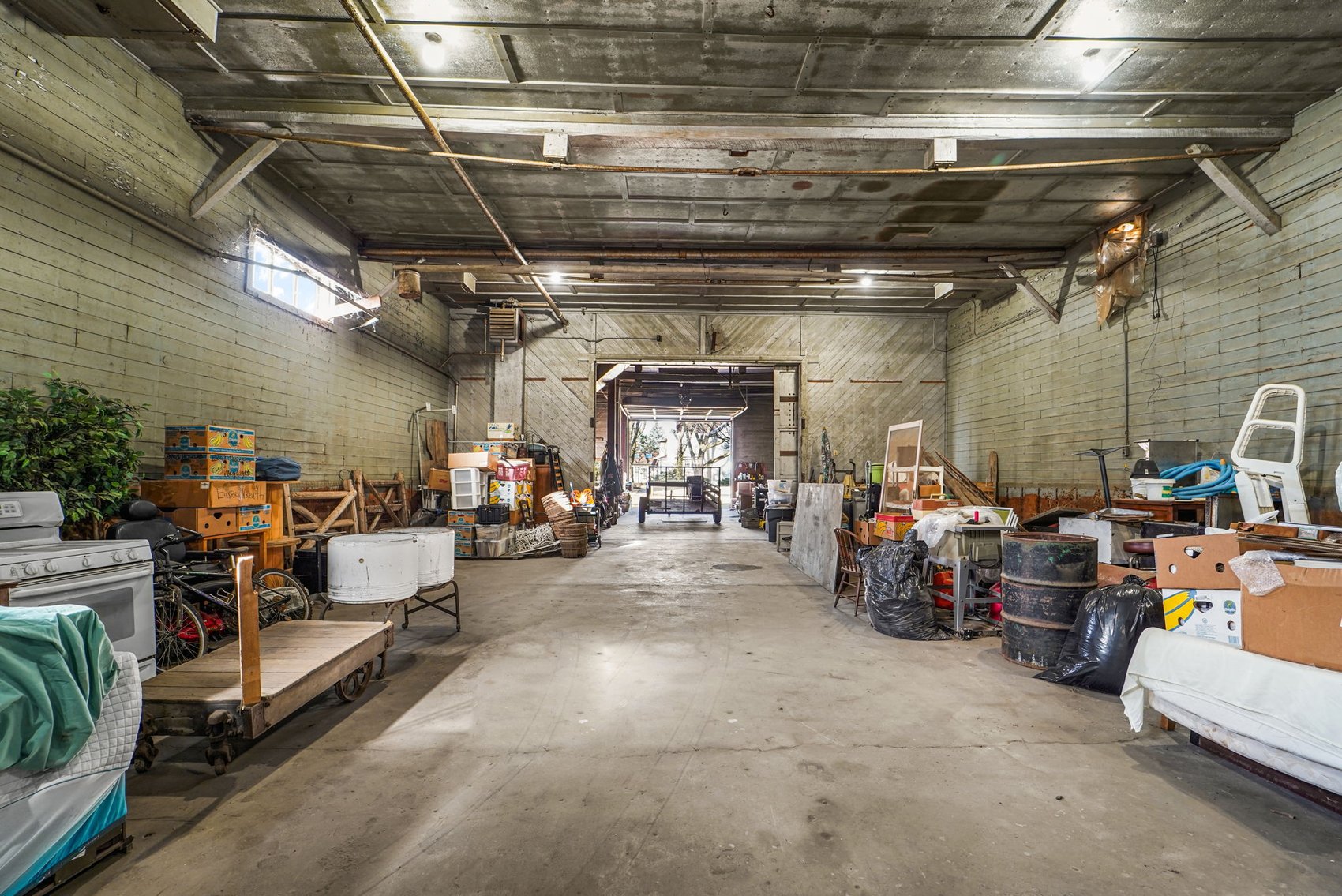 Image for MINIMUM BID AUCTION $900,000! 3133 Edgewood Rd