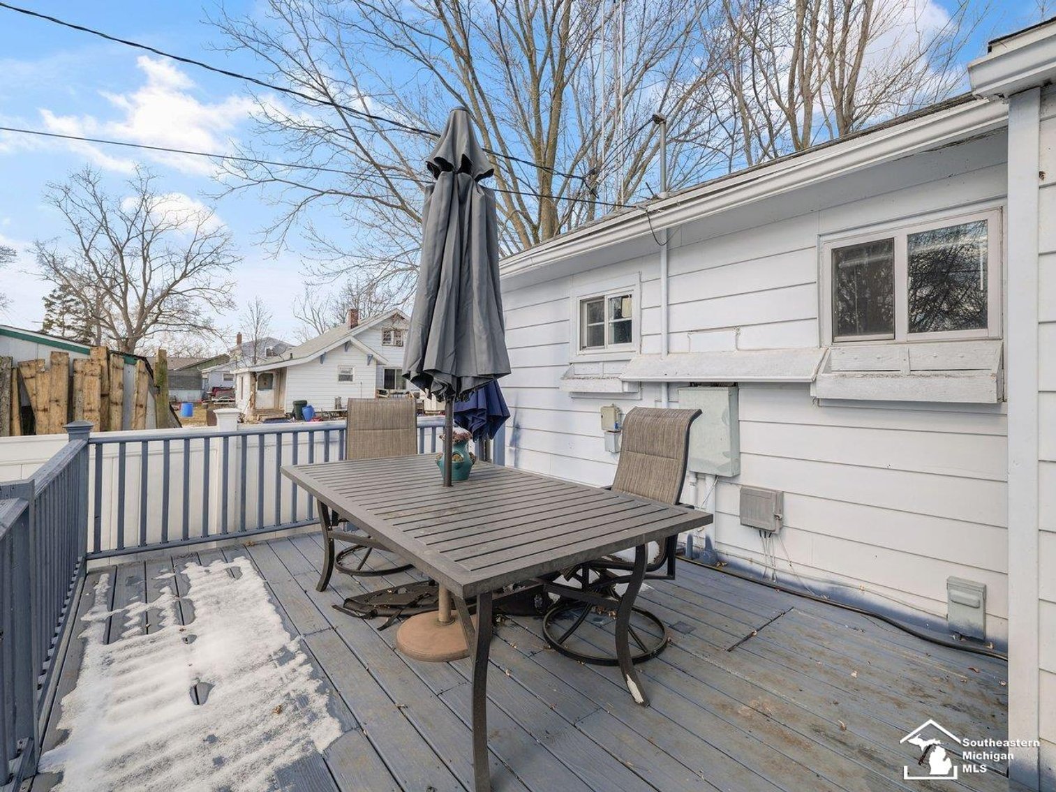 Image for MINIMUM BID AUCTION $89,000! 3362 5th Street