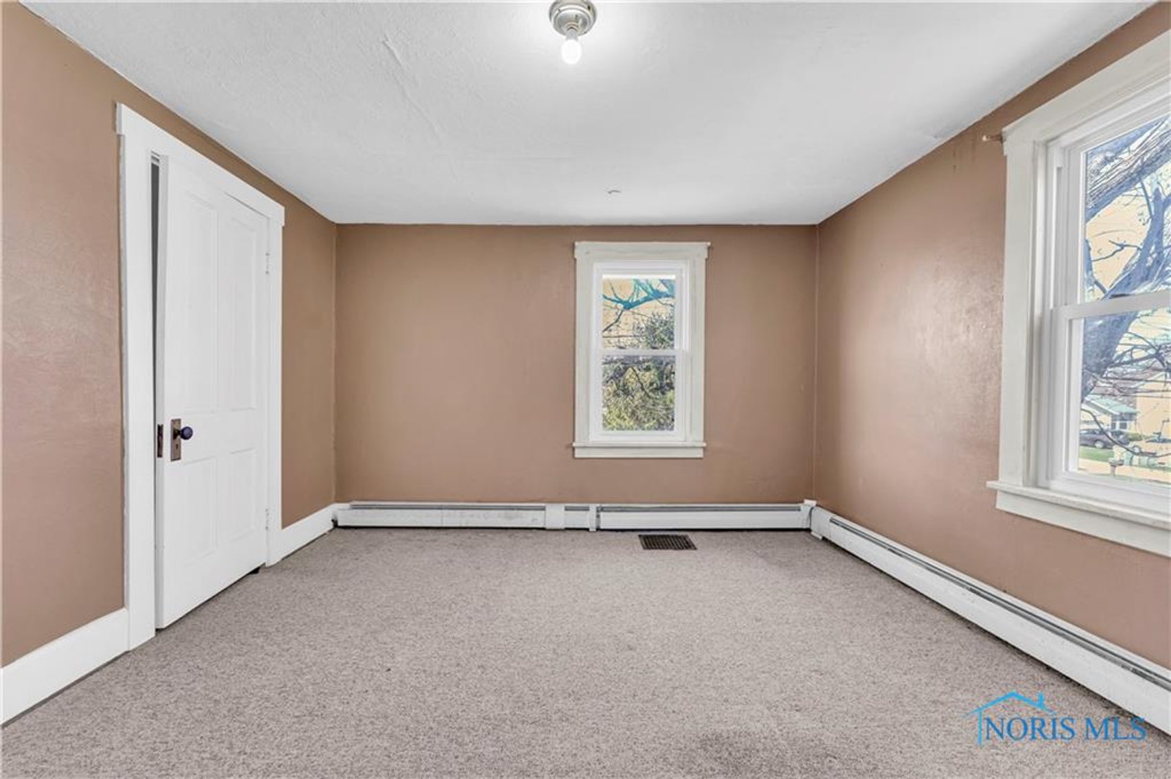 Image for MINIMUM BID AUCTION $125,000! 5315 Jaycox