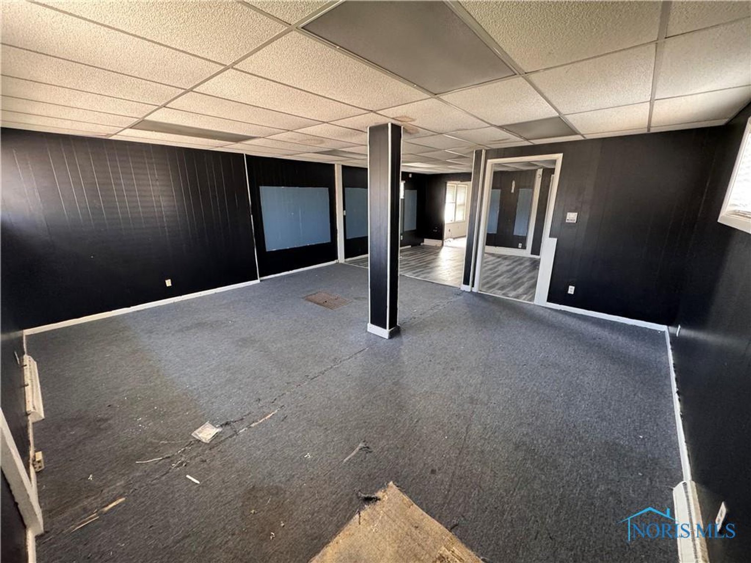 Image for MINIMUM BID AUCTION $49,000! 1327 W. Sylvania Ave