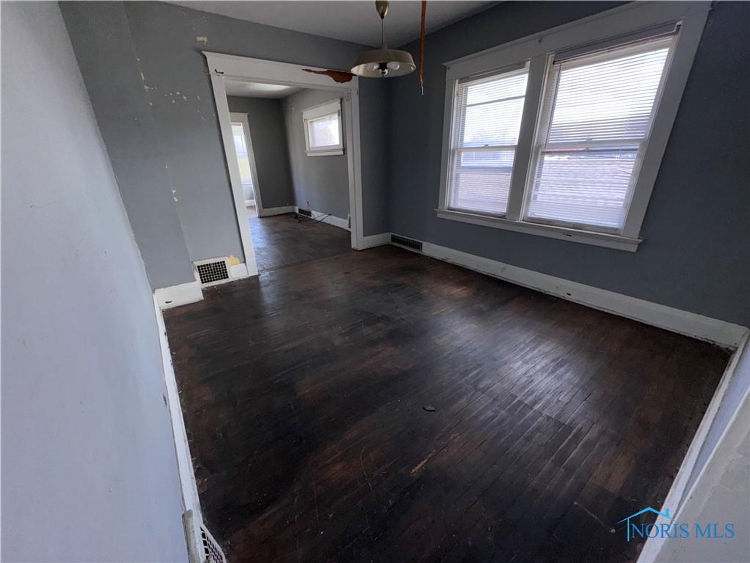 Image for MINIMUM BID AUCTION $49,000! 1327 W. Sylvania Ave