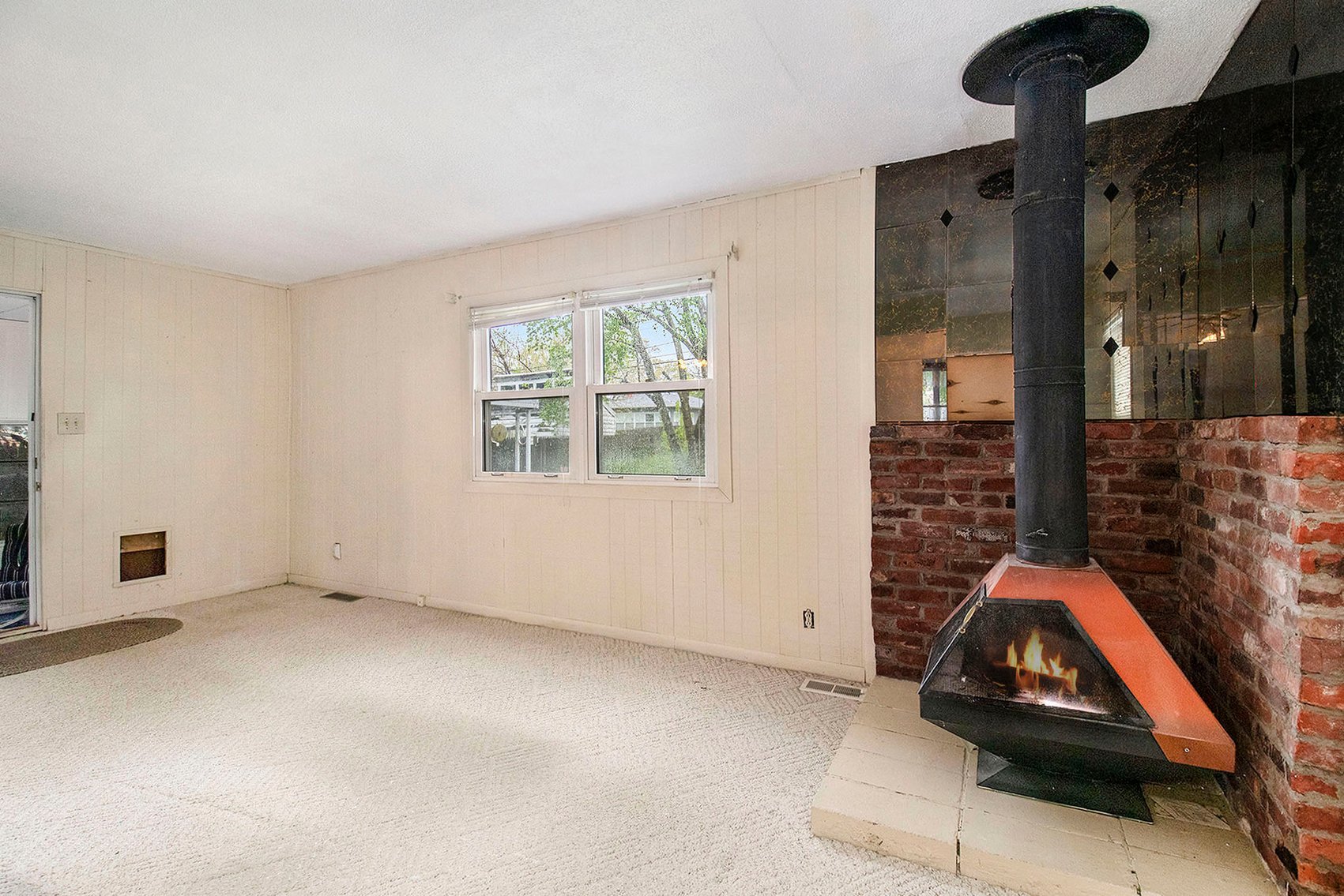 Image for MINIMUM BID AUCTION $60,000! 1486 Slater St.