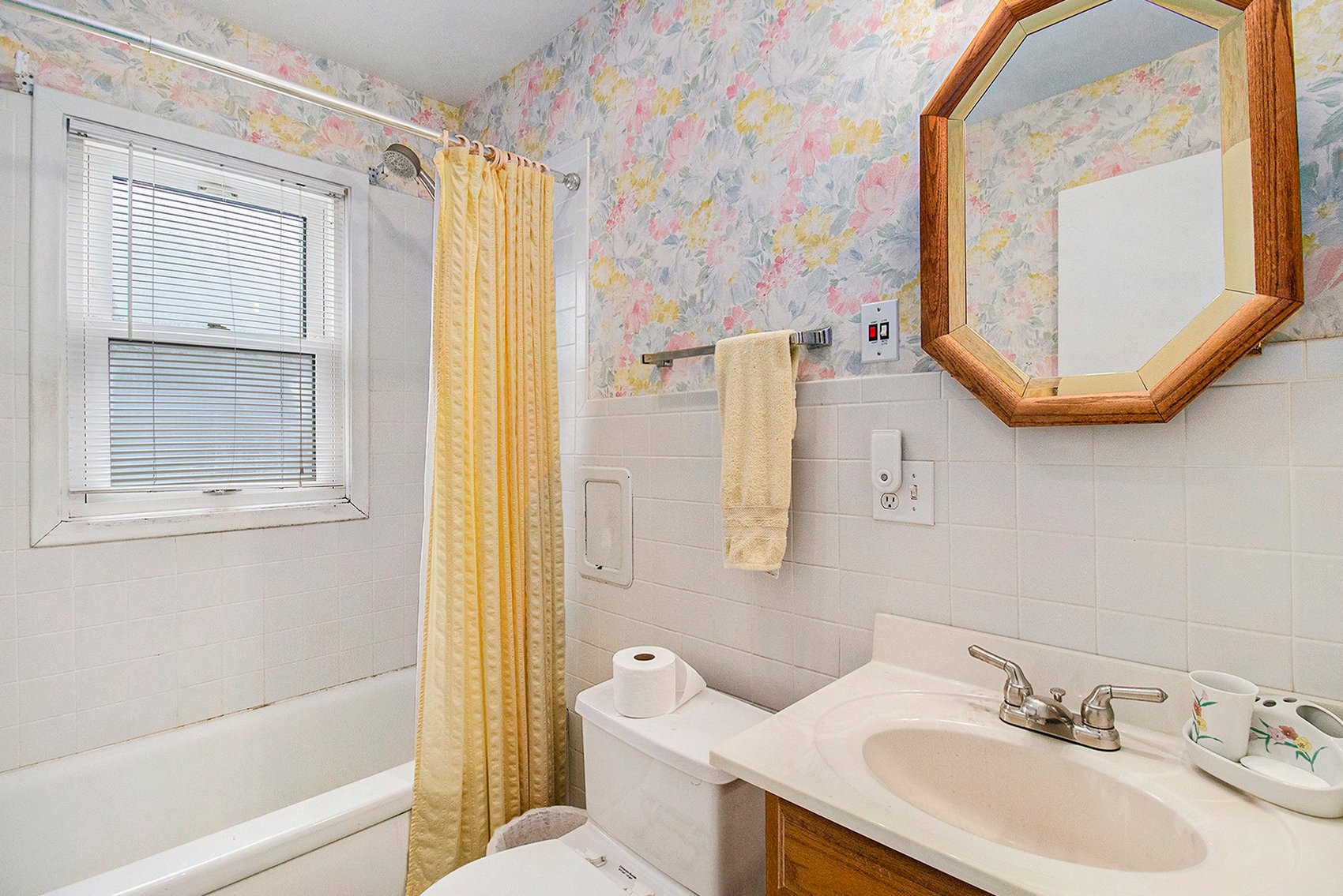 Image for MINIMUM BID AUCTION $60,000! 1486 Slater St.