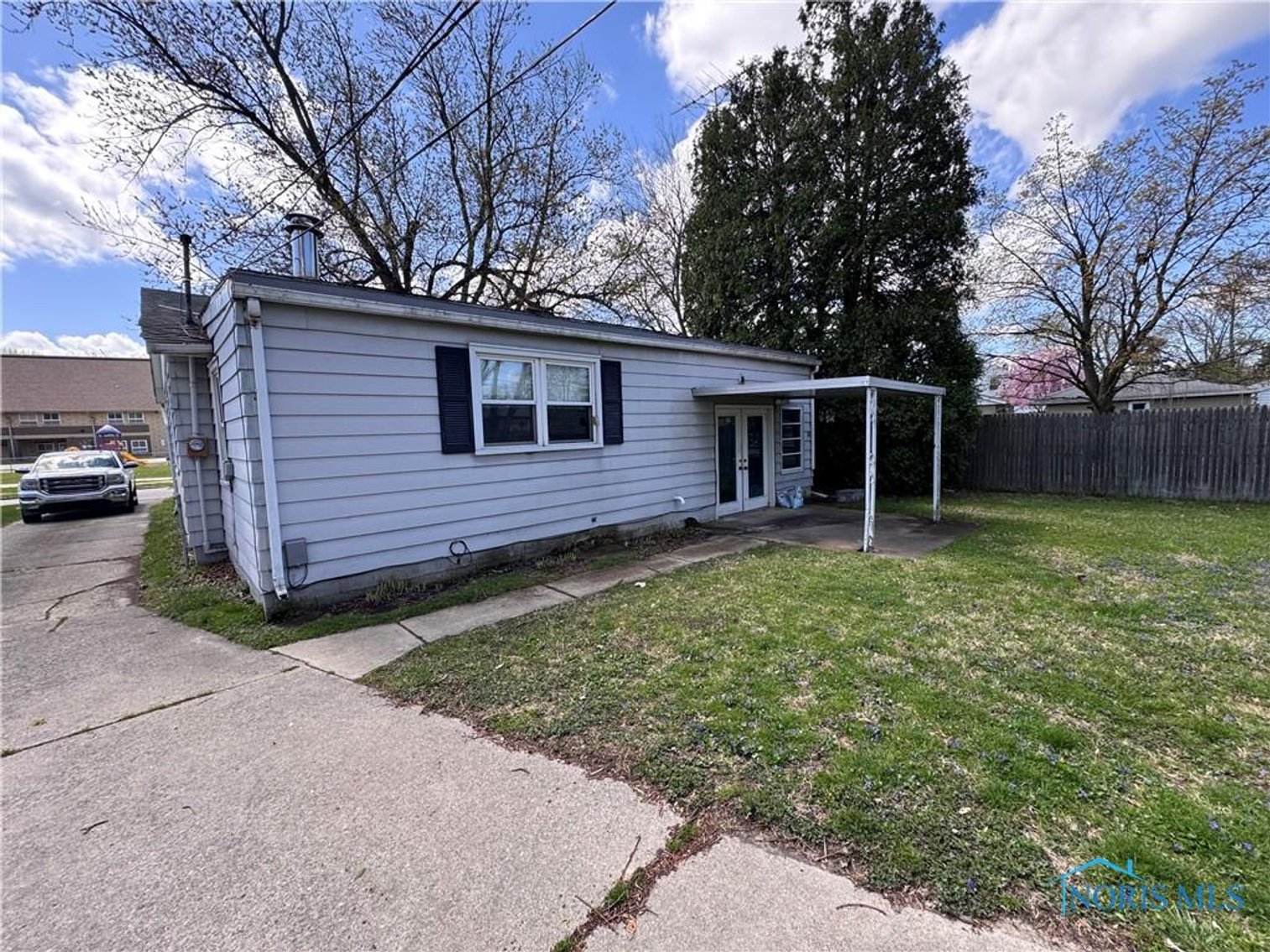 Image for MINIMUM BID AUCTION $60,000! 1486 Slater St.