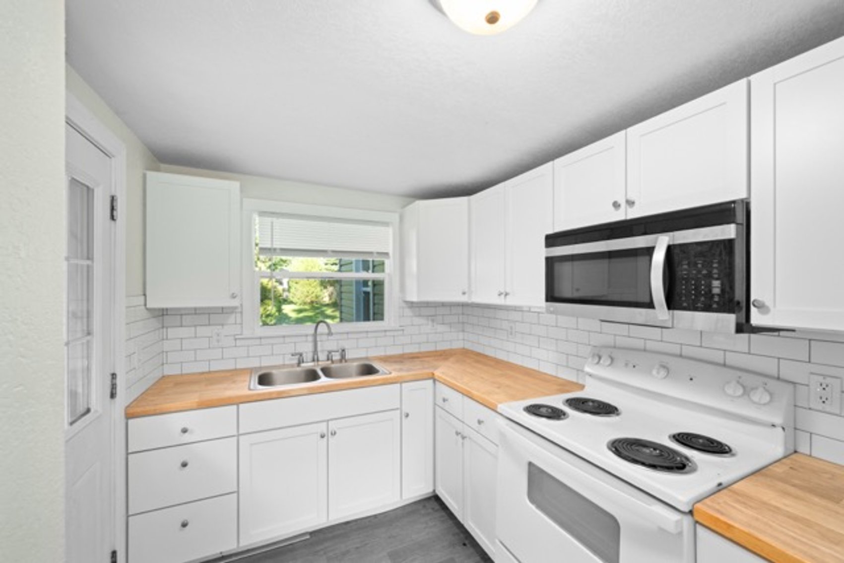 Image for MINIMUM BID AUCTION $119,000! 3157 Maplewood