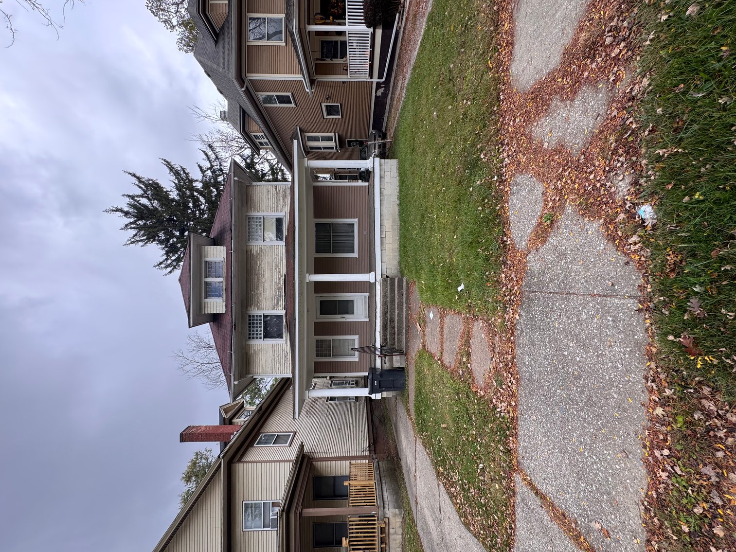 Image for MINIMUM BID AUCTION $50,000! 2369 Lawrence Ave