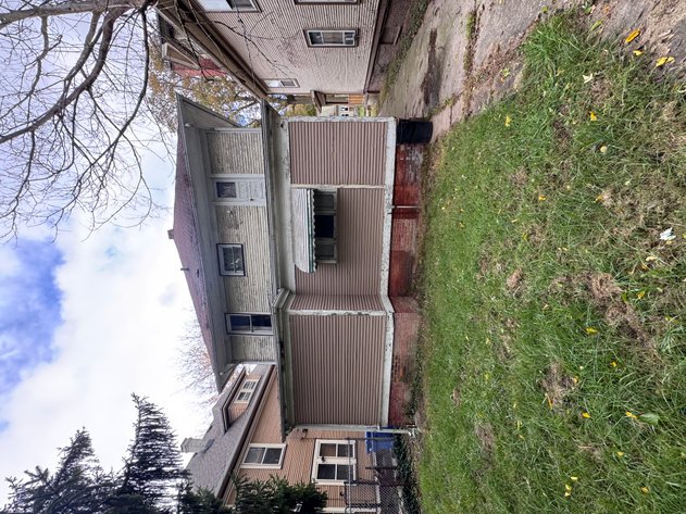 Image for MINIMUM BID AUCTION $50,000! 2369 Lawrence Ave