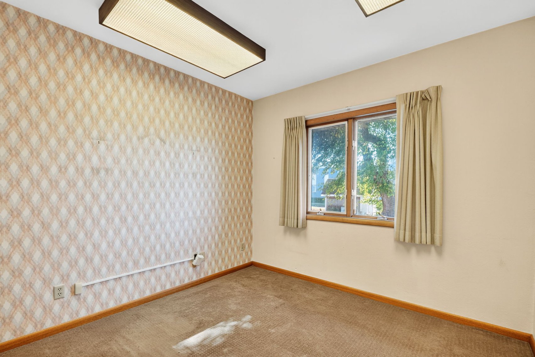 Image for MINIMUM BID AUCTION $59,000! 617 Miami St