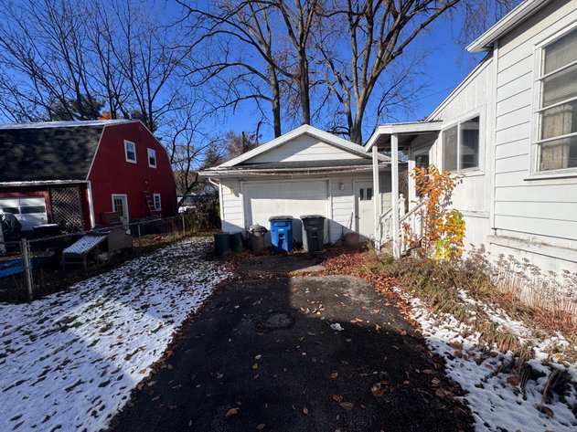 Image for MINIMUM BID AUCTION $49,000! 1101 Sawyer Rd