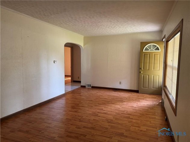 Image for MINIMUM BID AUCTION $150,000! 7944 Hill Ave