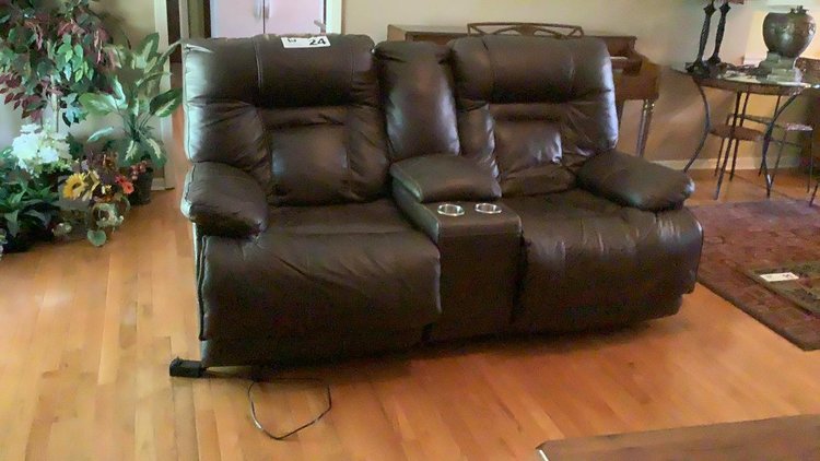 Image for Jim Snyder Living Estate Auction