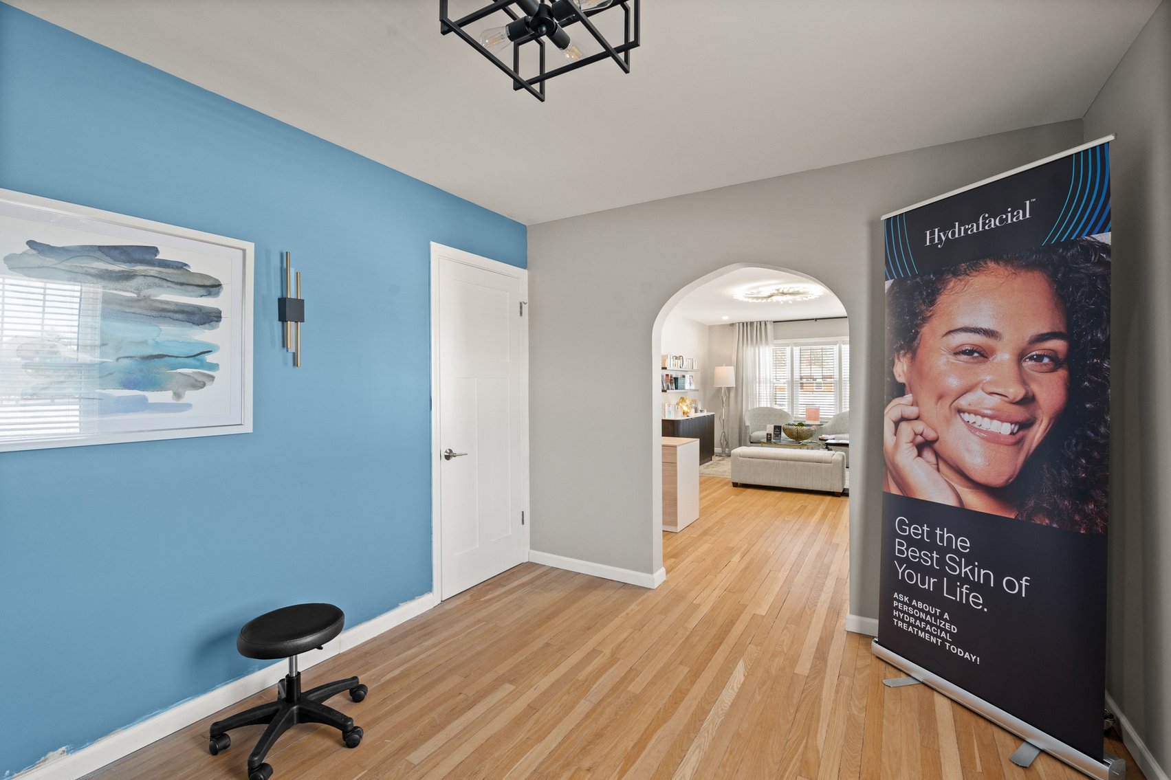 Image for New Albany Commercial Real Estate Auction; 4932 Charlestown Rd; ONLINE AUCTION ONLY