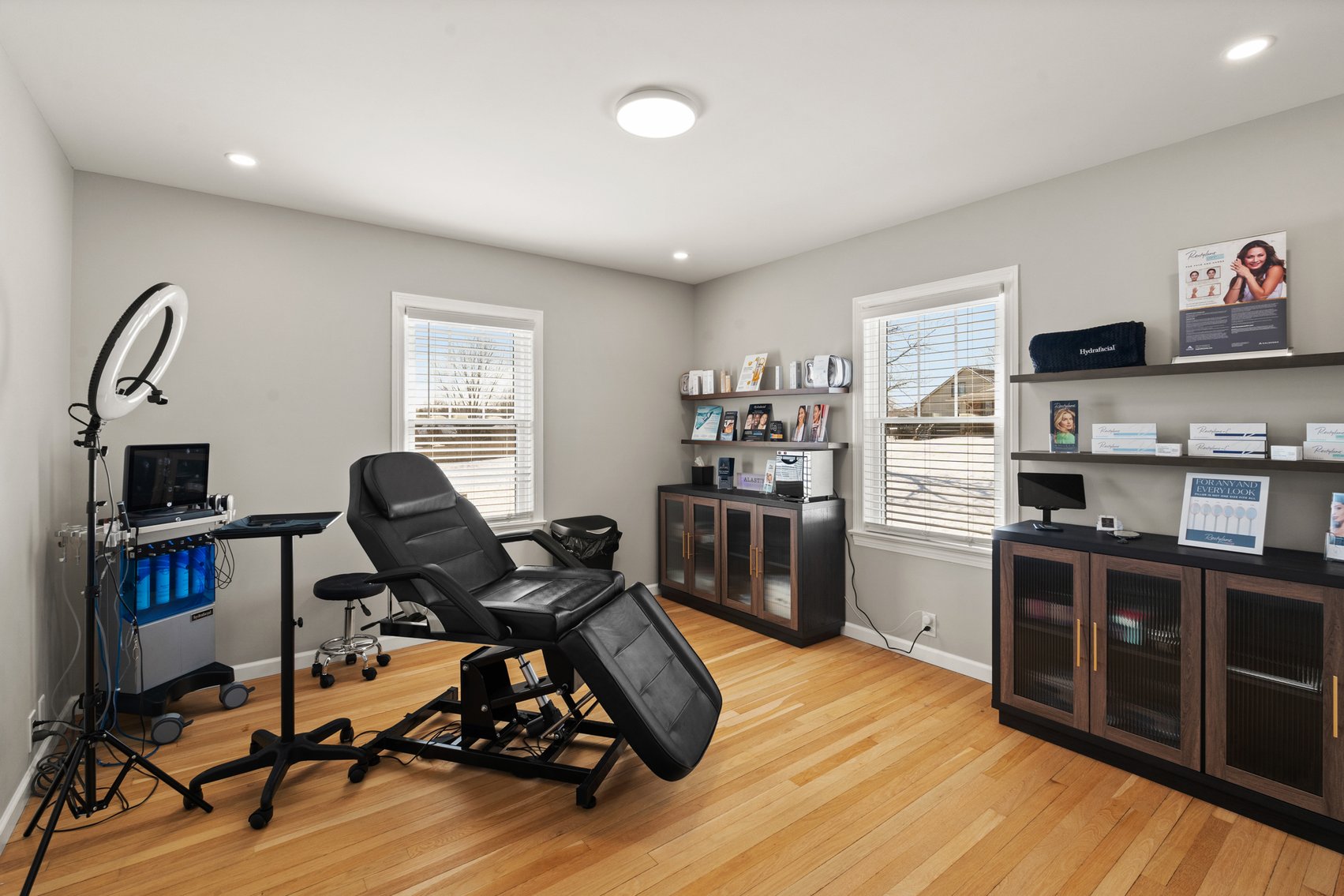 Image for New Albany Commercial Real Estate Auction; 4932 Charlestown Rd; ONLINE AUCTION ONLY