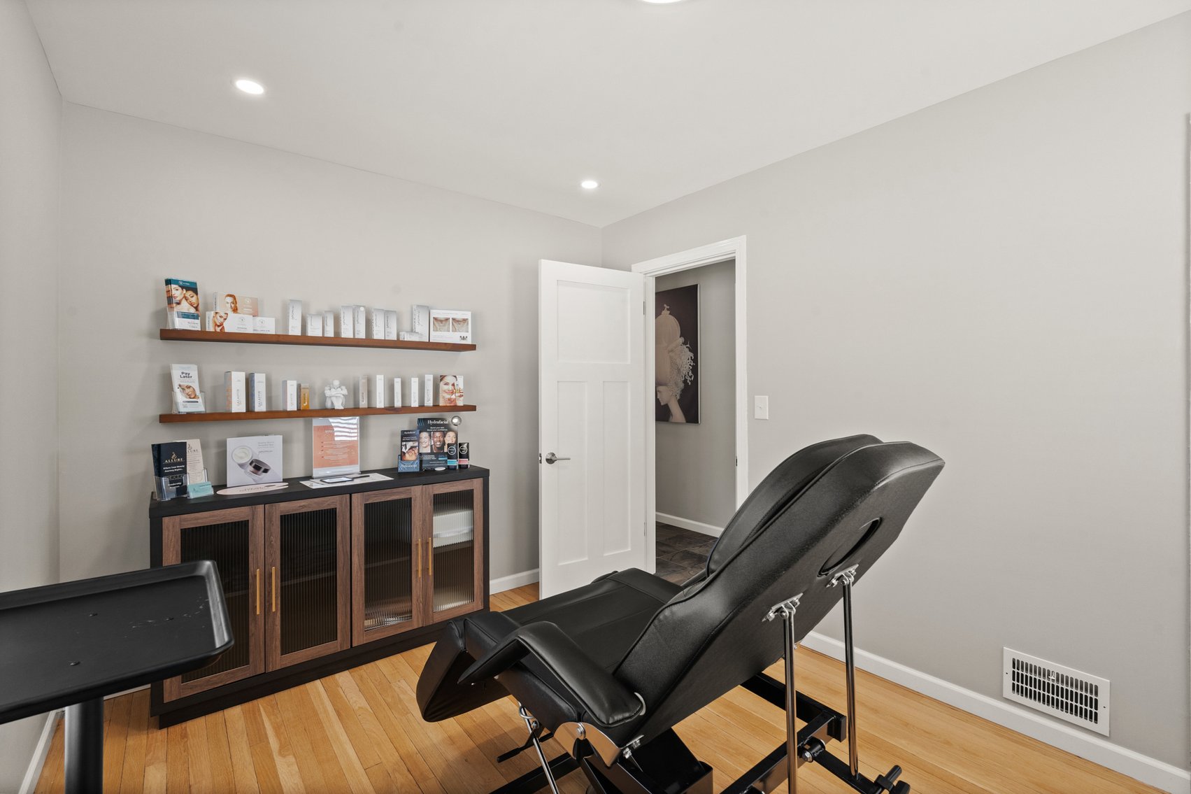 Image for New Albany Commercial Real Estate Auction; 4932 Charlestown Rd; ONLINE AUCTION ONLY