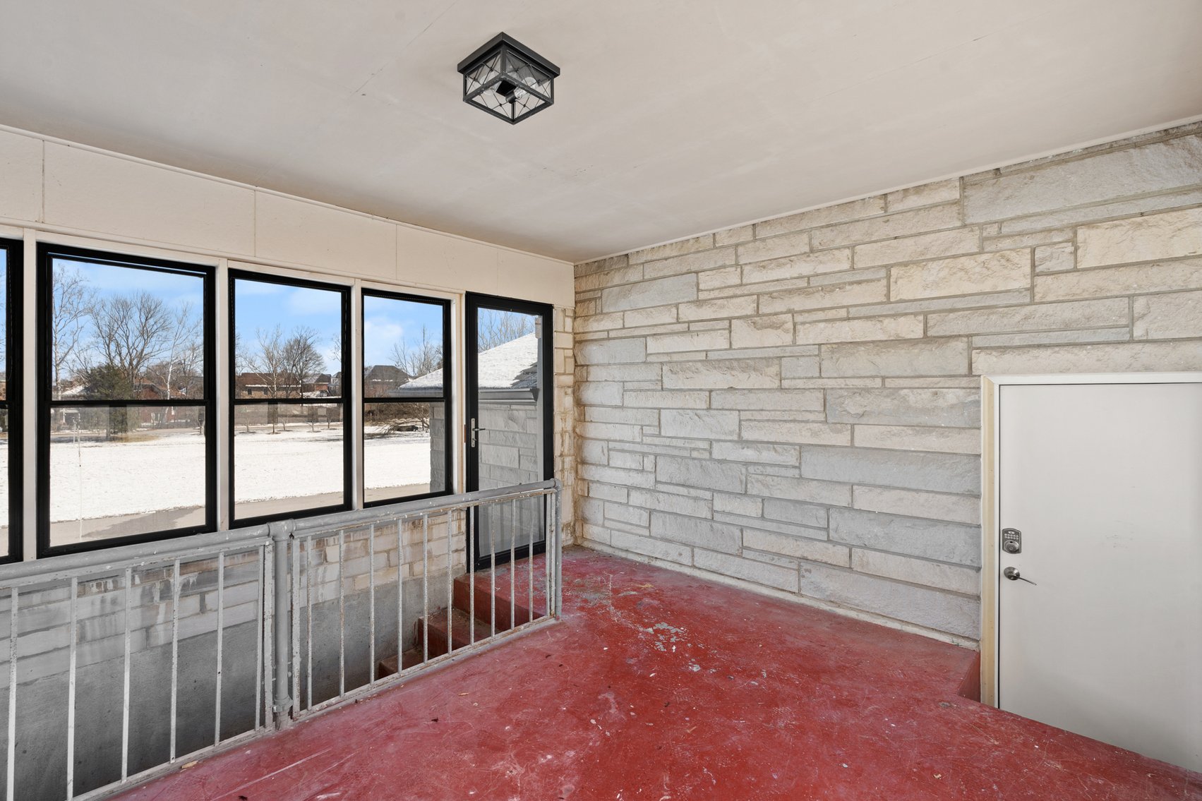 Image for New Albany Commercial Real Estate Auction; 4932 Charlestown Rd; ONLINE AUCTION ONLY