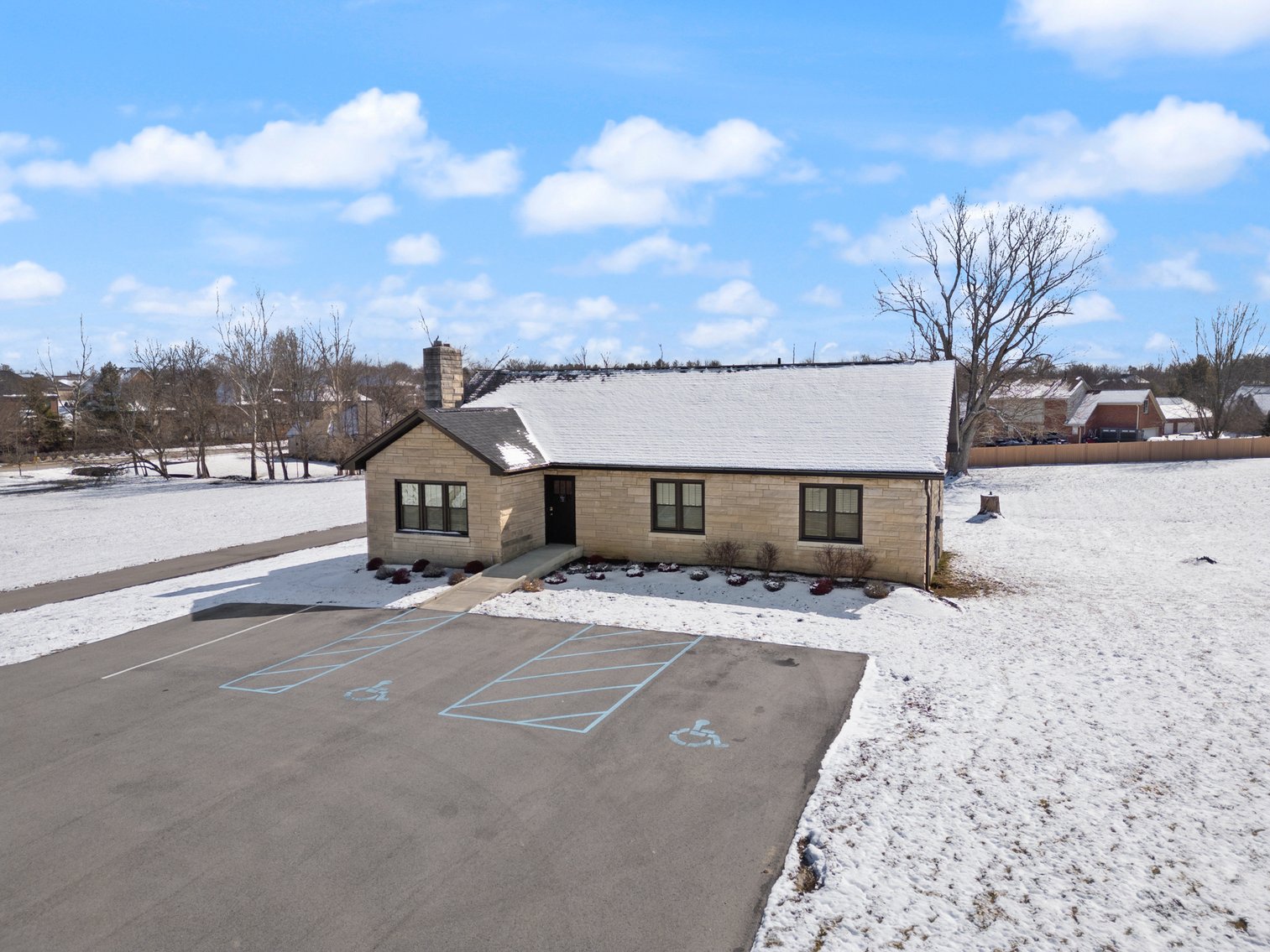 Image for New Albany Commercial Real Estate Auction; 4932 Charlestown Rd; ONLINE AUCTION ONLY