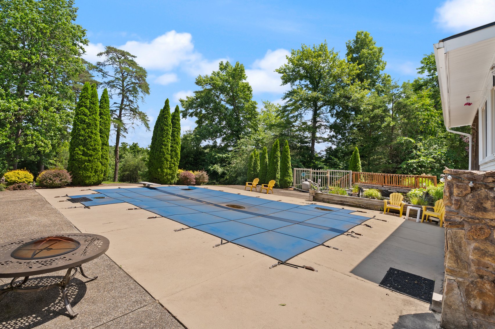 Image for Harrison County Real Estate Auction,  Cape Cod on 9.87 Acres, Inground Pool, Koi Pond & Finished Walkout - ONLINE AUCTION ONLY