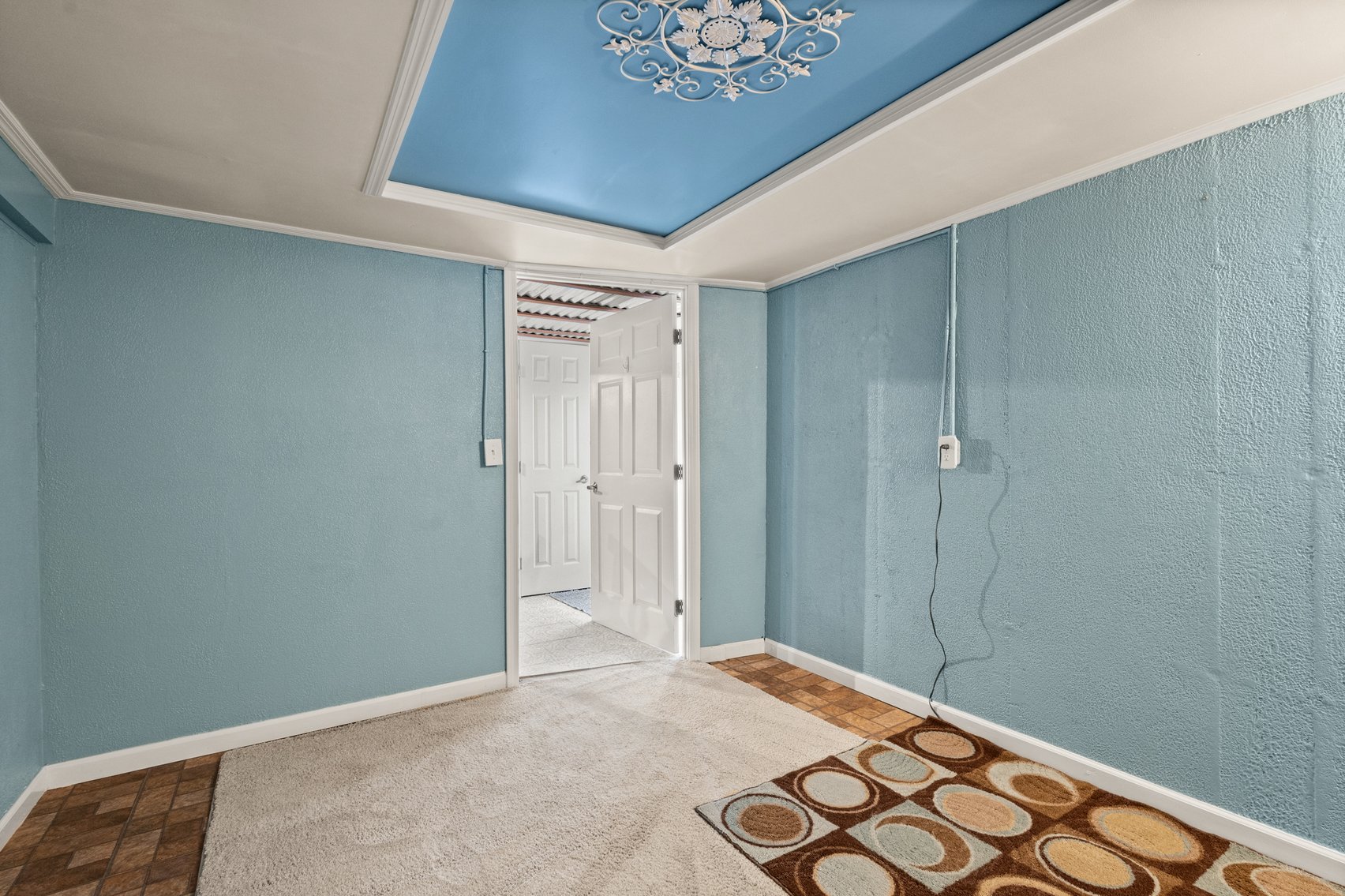 Image for Harrison County Real Estate Auction,  Cape Cod on 9.87 Acres, Inground Pool, Koi Pond & Finished Walkout - ONLINE AUCTION ONLY