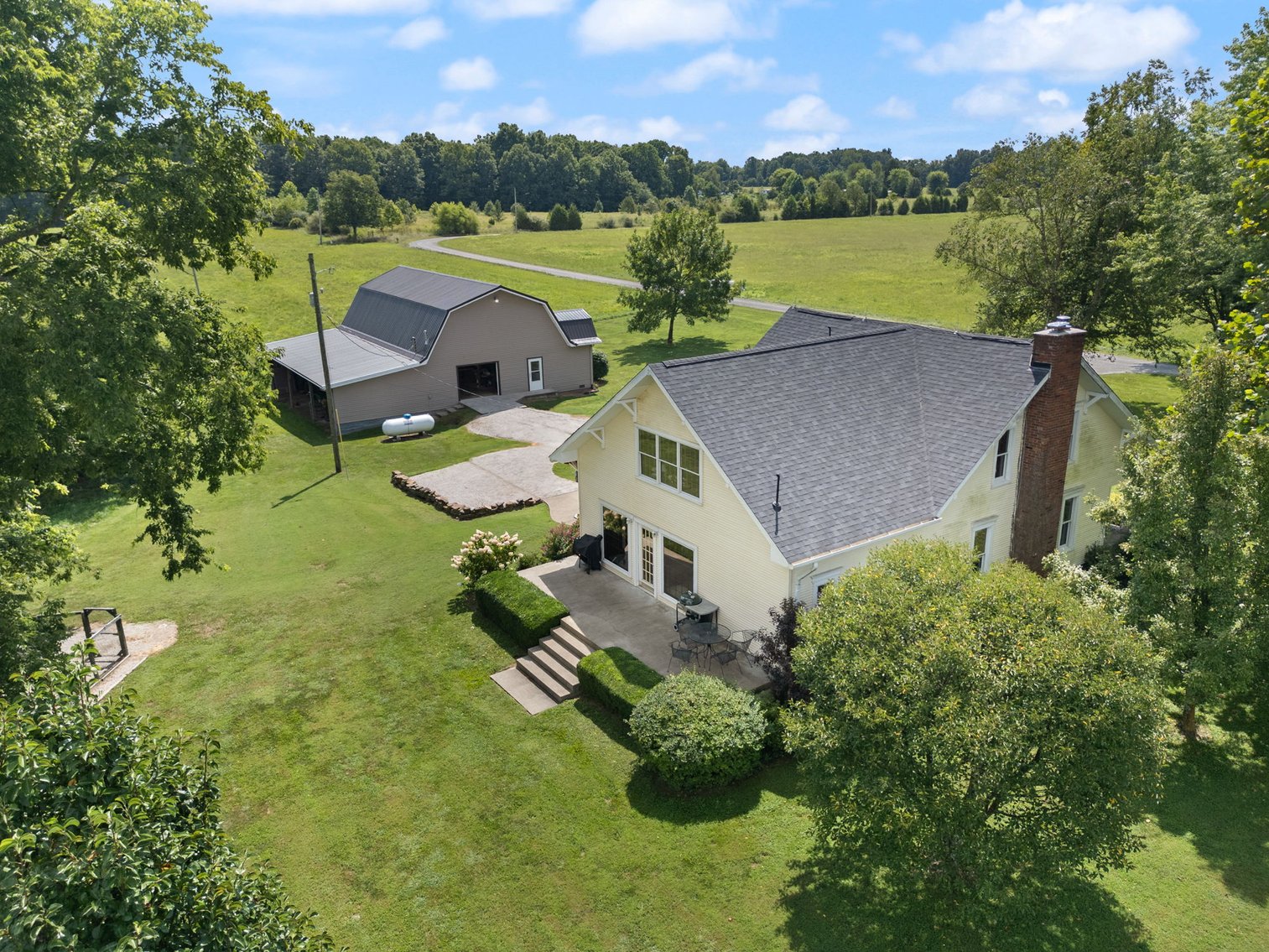 Image for Crawford County Real Estate, Barn & Contents - 3564 S. Vernon Rd - ONLINE AUCTION ONLY