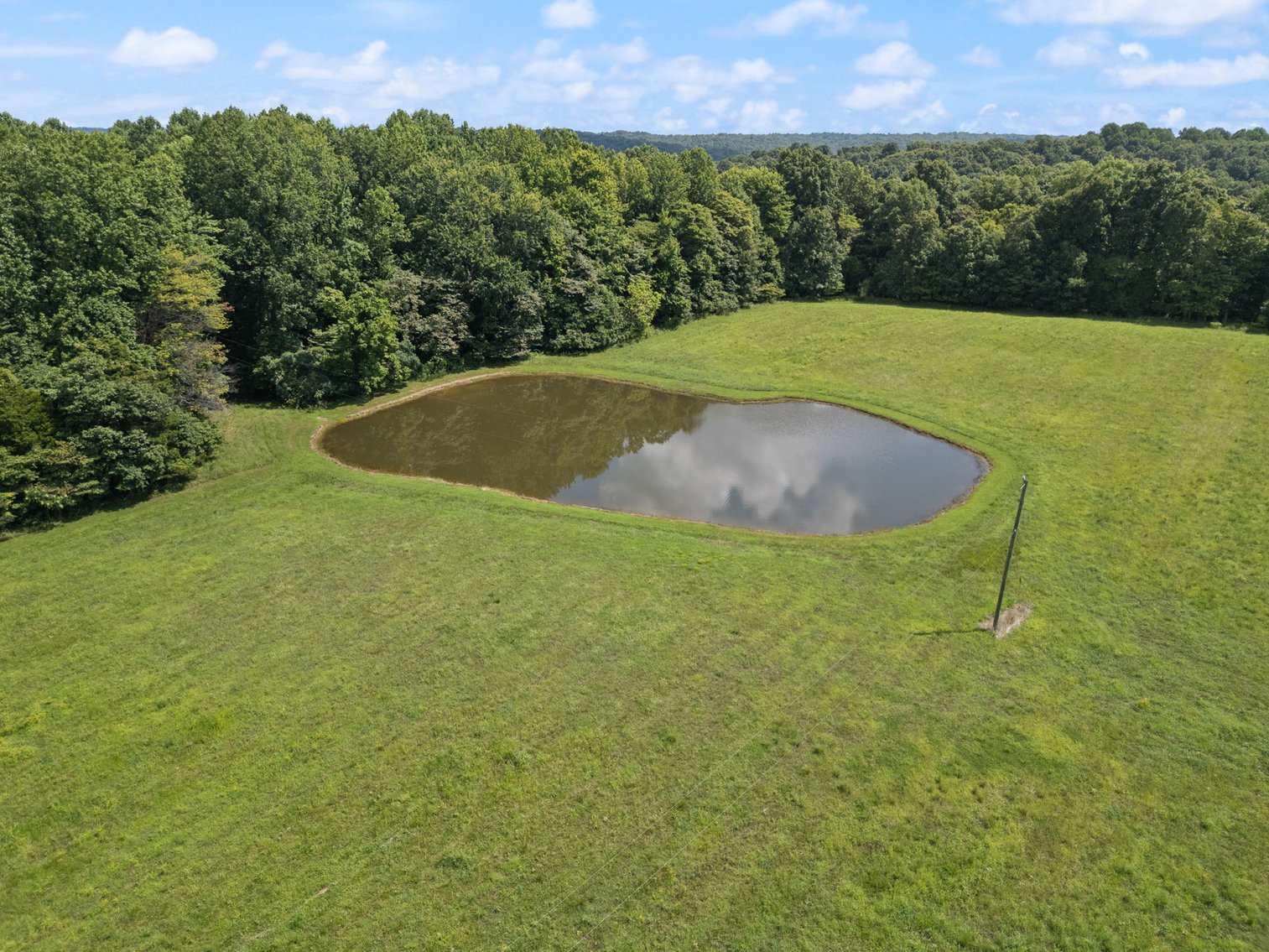 Image for Crawford County Real Estate, Barn & Contents - 3564 S. Vernon Rd - ONLINE AUCTION ONLY