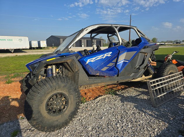 Image for Kyle & Rasha Sands