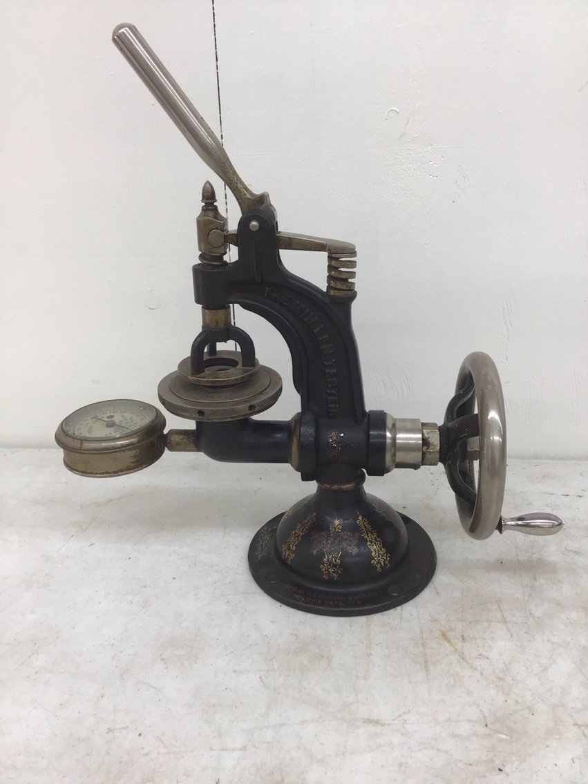 Image for Antiques & Collectibles Online Auction