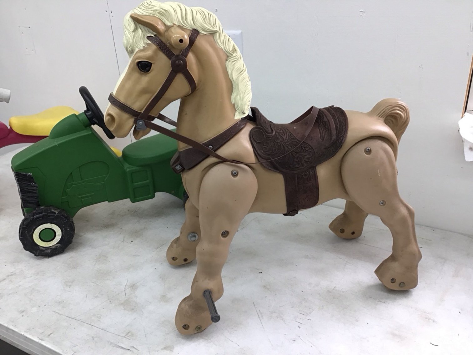 Image for Antiques & Collectibles Online Auction