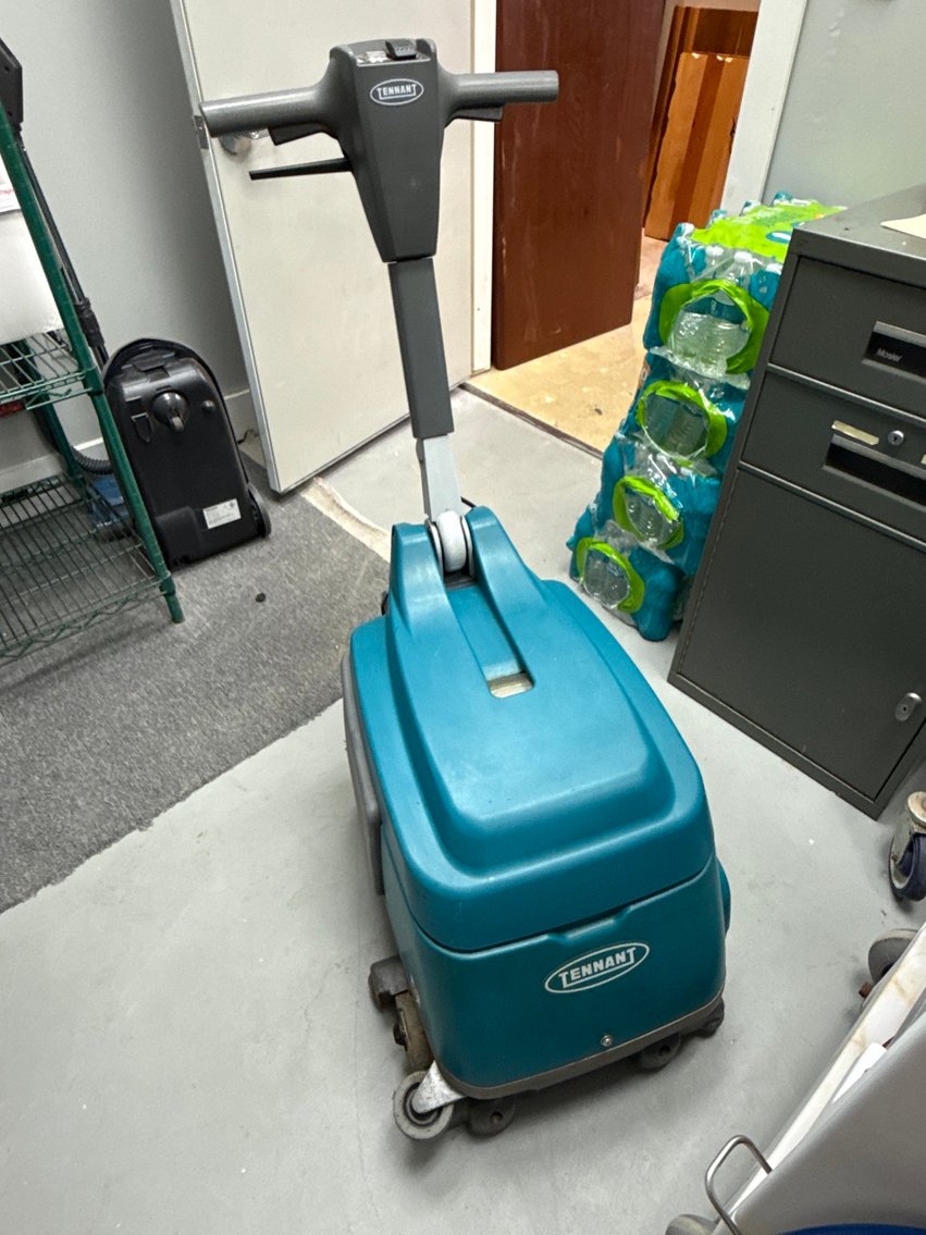 Image for Short Notice Online Equipment and Vehicles Auction