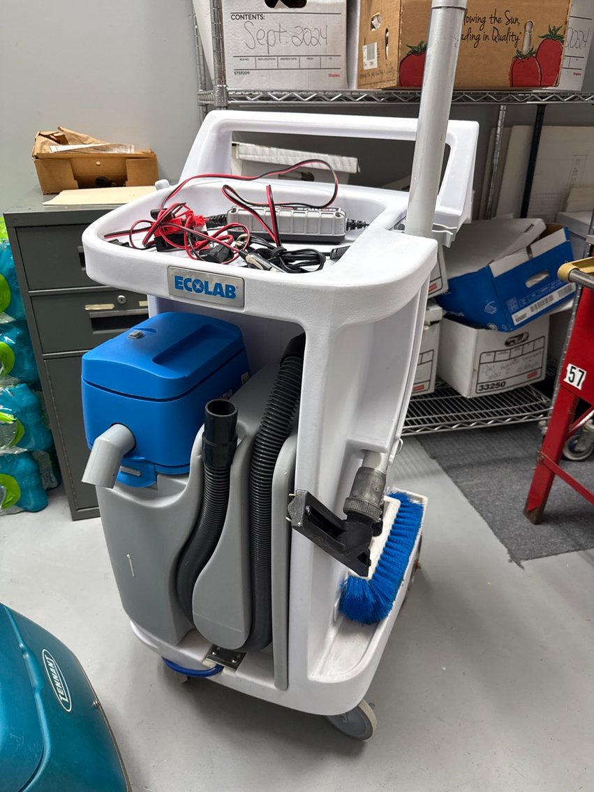 Image for Short Notice Online Equipment and Vehicles Auction