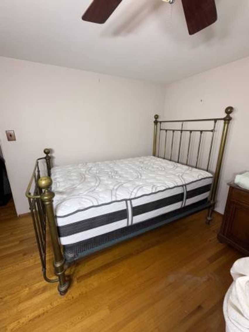 Image for Antiques and Collectibles Online Auction