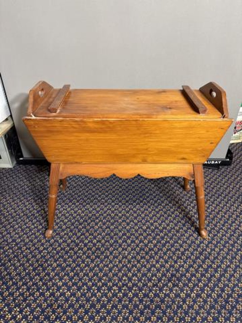 Image for Antiques and Collectibles Online Auction