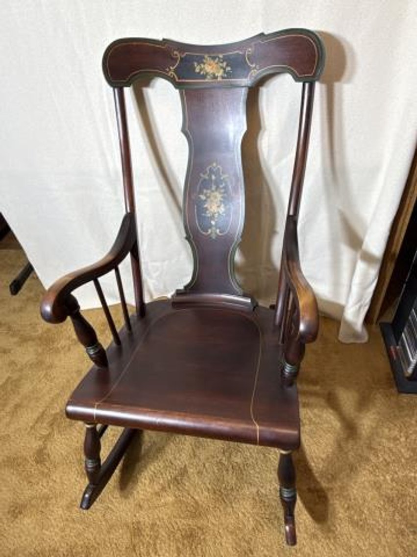Image for Antiques and Collectibles Online Auction