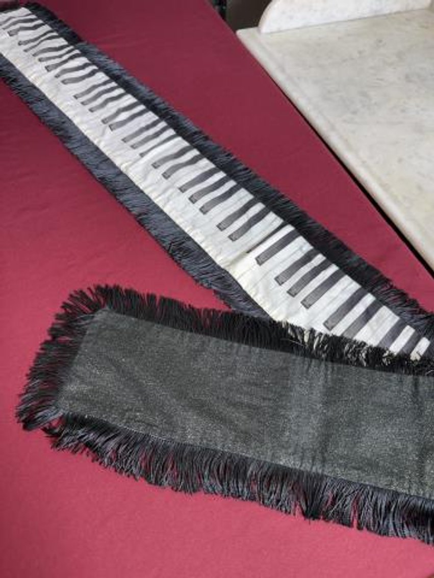 Image for Antiques and Collectibles Online Auction