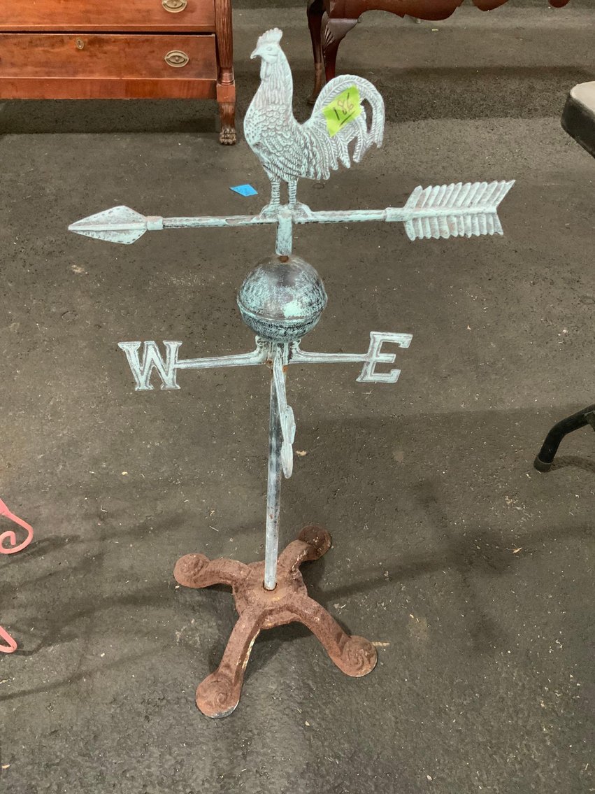 Image for 700+ Lots of Furniture, Longaberger, Sewing Machines and Household Items: Live and Online