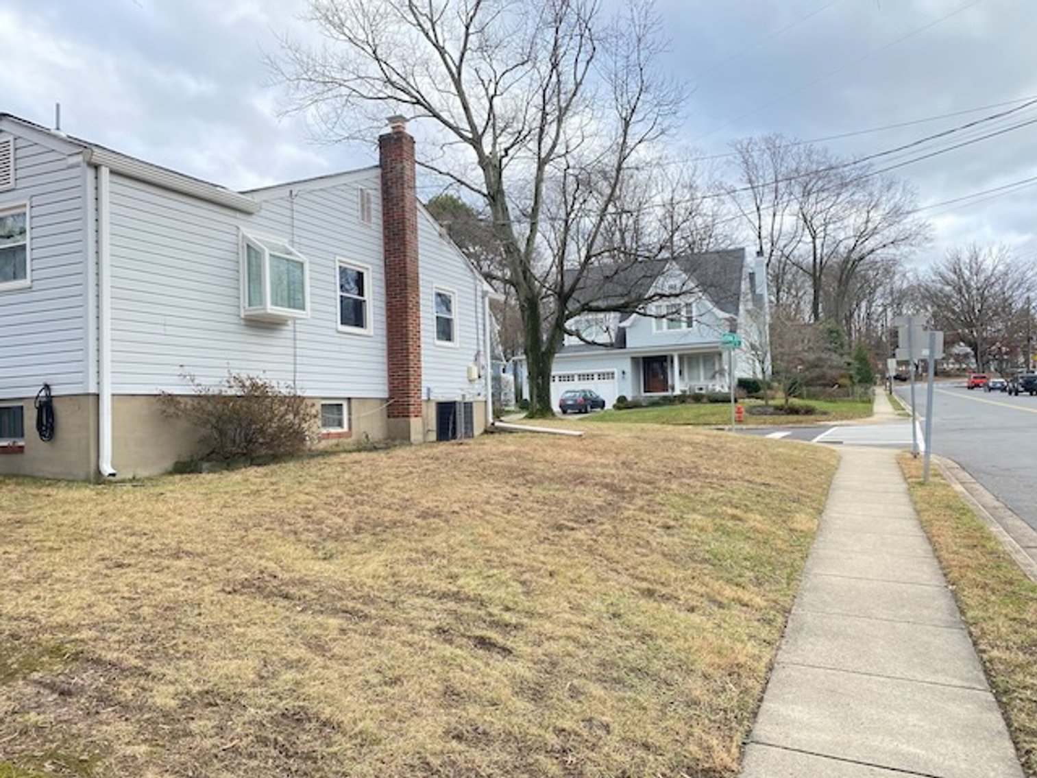 Image for 3BD/1BA Home on Corner Lot in Vienna, VA. Sold!!! $946,000