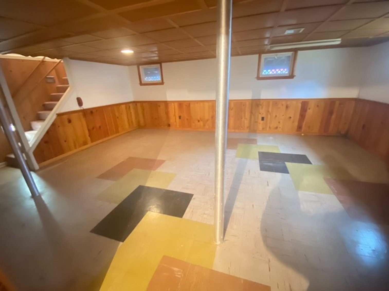 Image for 3BD/1BA Home on Corner Lot in Vienna, VA. Sold!!! $946,000