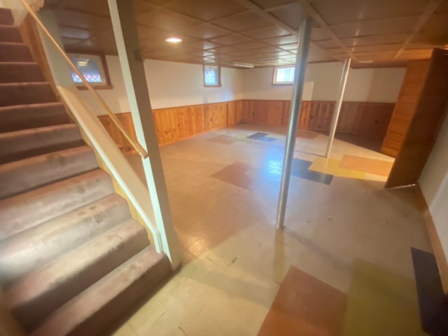 Image for 3BD/1BA Home on Corner Lot in Vienna, VA. Sold!!! $946,000