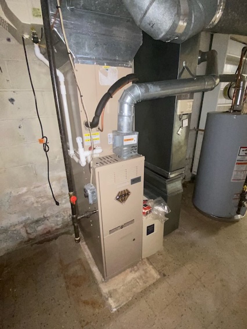 Image for 3BD/1BA Home on Corner Lot in Vienna, VA. Sold!!! $946,000