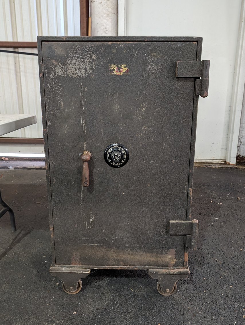 Image for Safe, Hunting Supplies, Furniture, Weight Lifting Items, Collectibles, Household - Virtual Auction