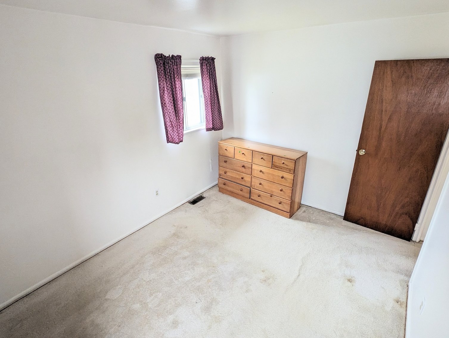 Image for 3 BR/1 BA Home in the Prospect Hills Neighborhood in the Town of Leesburg, VA--SELLING to the HIGHEST BIDDER!!